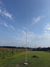 Load image into Gallery viewer, K1LDO's Skyline 33 configuration in eastern North Carolina: Greyline DX Vertical topped with the 9 ft DX Whip on the Tilt-Up Base, raised by one person