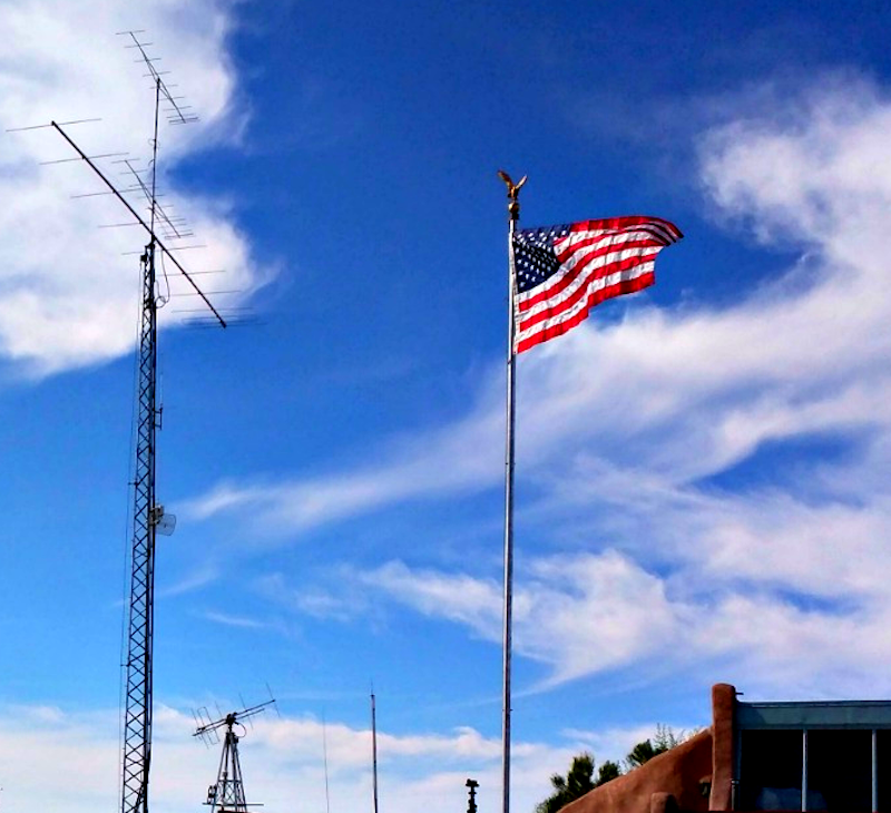 flagpole antenna, hoa, ham radio, vertical antenna, stealth, greyline